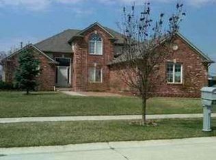 48059 Daisy Dr, Macomb, MI 48044