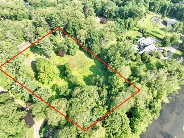 76 Spook Rock Road, Suffern, NY 10901