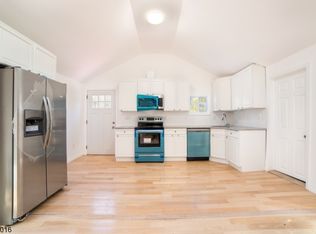 19 Birch Rd, Sussex, NJ 07461