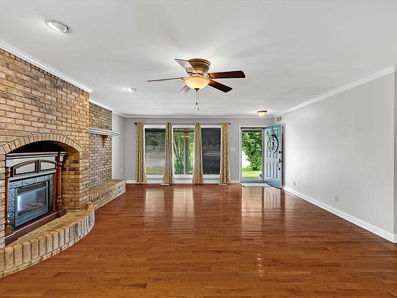 4th image of 2300 Zion Rd