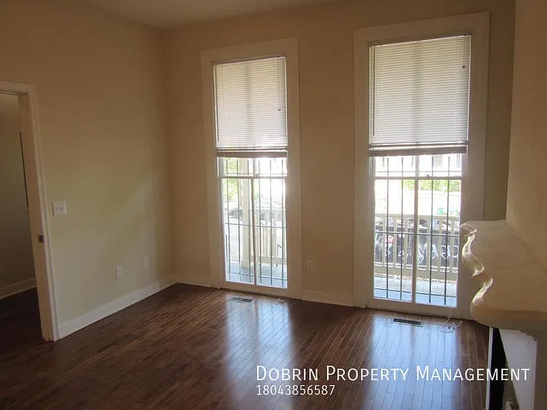 1307 W Clay St — Photo 11