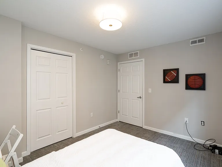 2044 Grand Ave — Photo 14