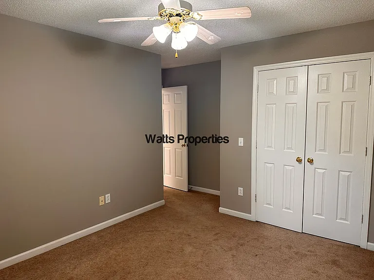 120 Briar Cir #120 — Photo 16