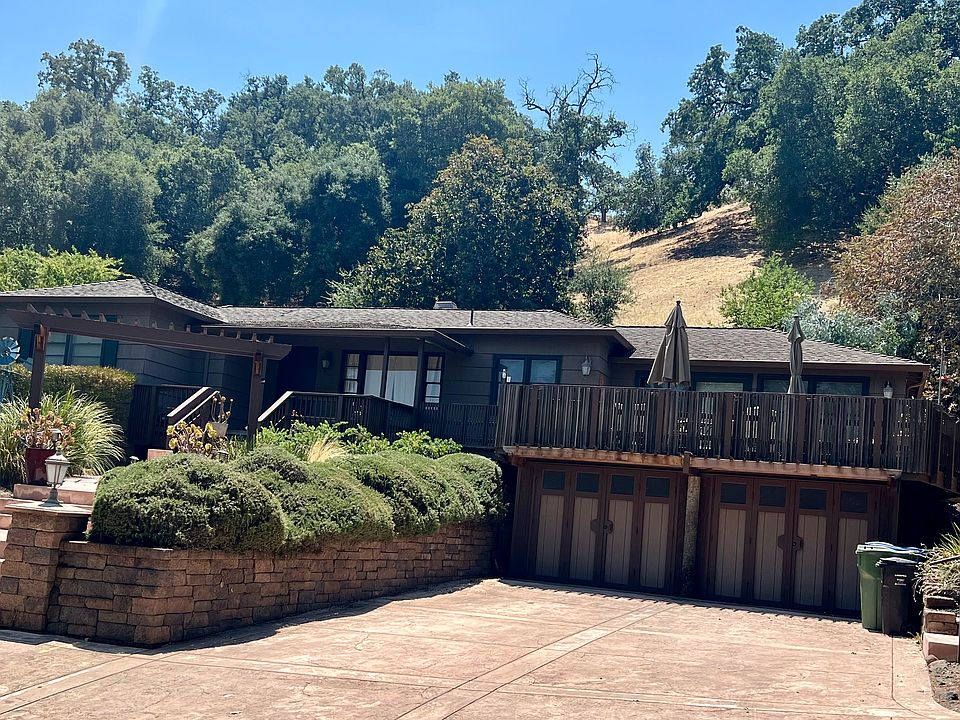 1st image of 33 Cuesta Way