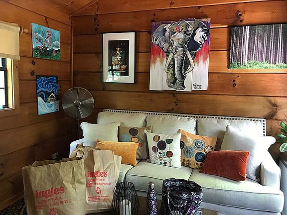 Living / dining area