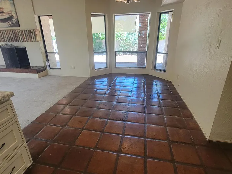220 E Aster Dr — Photo 10