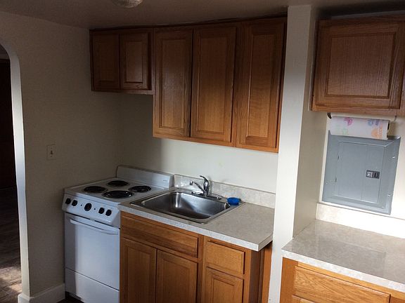 2nd image of 239 Centre St #3C