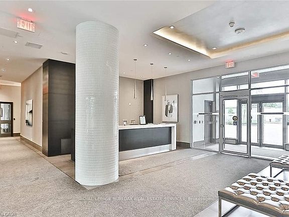 4th image of 55 Speers Rd Unit 104