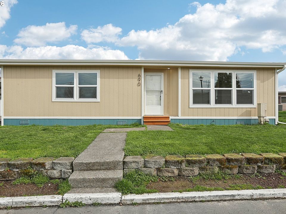1st image of 690 SW Liberty Bell Dr