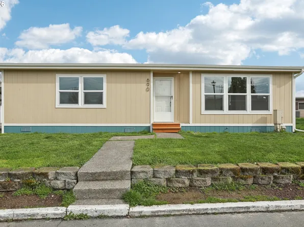 690 SW Liberty Bell Dr, Beaverton, OR 97006