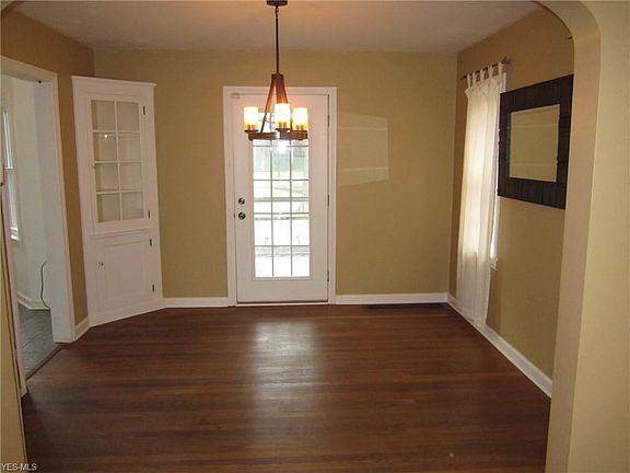 5th image of 116 Wandle Ave
