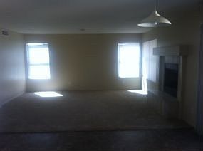 3rd image of 5120 E Catalina Ave