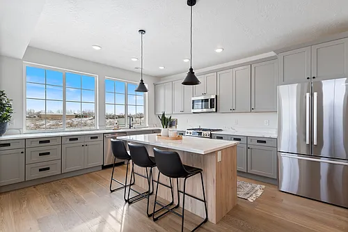 1858 S Sawmill Blvd #509 Photo 1
