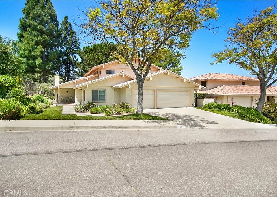1st image of 4052 Avenida Verano