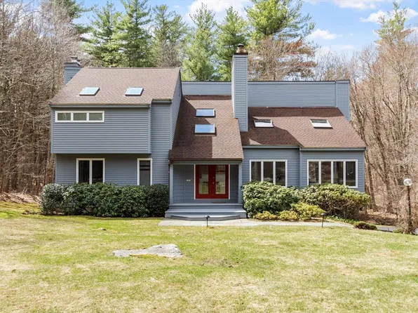 781 Strawberry Hill Rd, Concord, MA 01742