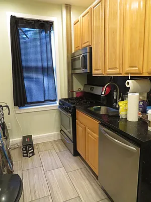 Rented by Space Real Estate | media 19