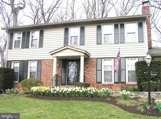 5040 Portsmouth Rd, Fairfax, VA 22032