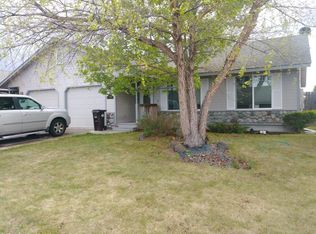 2818 SW Salmon Ave, Redmond, OR 97756