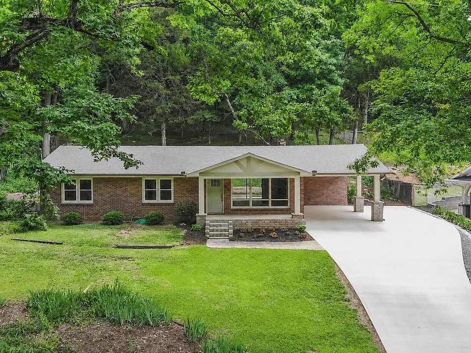 1st image of 1825 Forest Dr