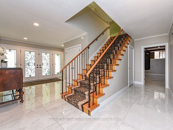 5th image of 31 Queensborough Cres