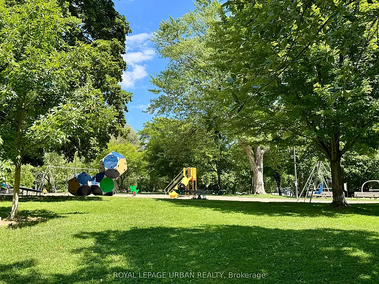 24 Cavell Ave — Photo 26
