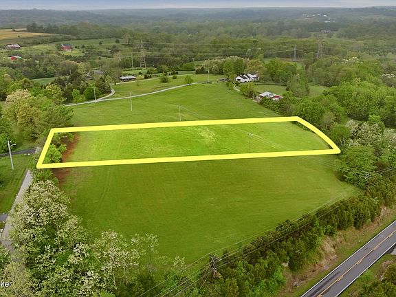 3rd image of 3401 Fendley Mill Rd