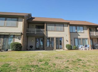 6819 Windmill Point Rd, White Stone, VA 22578