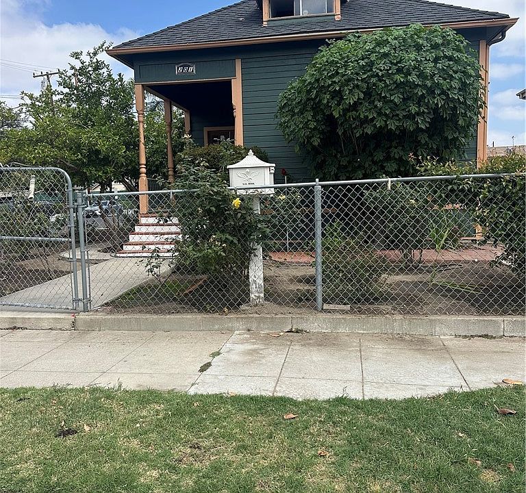 1st image of 201 E Adele St