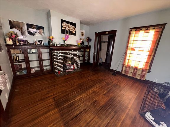 5th image of 48-50 Clay Ave