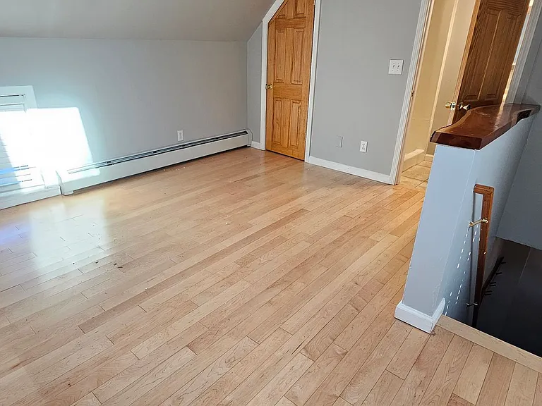 158 Main Street — Photo 2