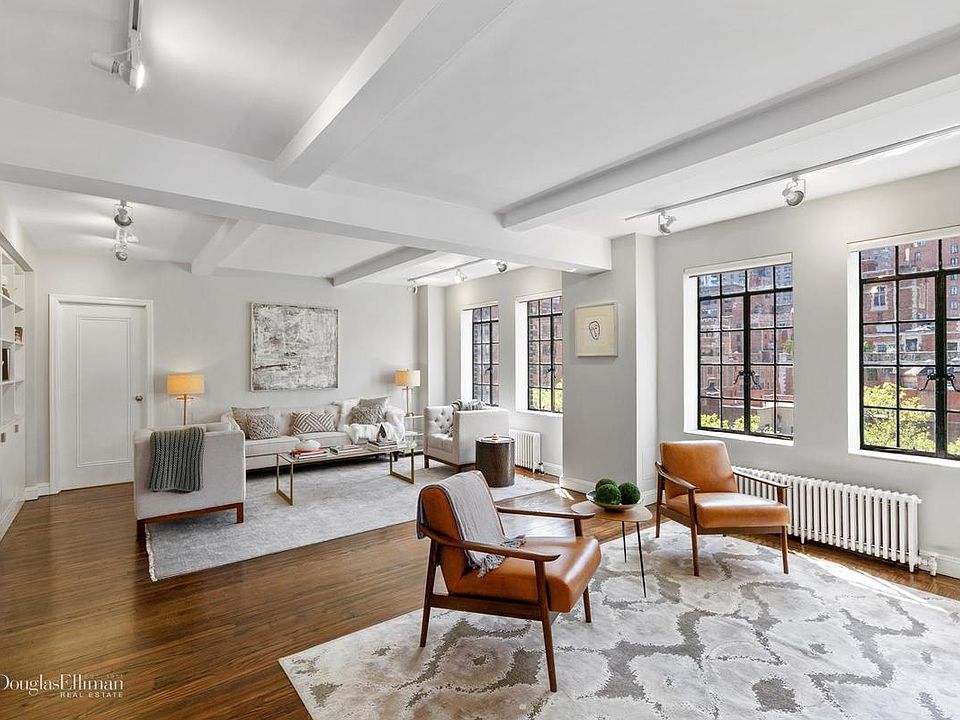 1st image of 25 Tudor City Pl APT 910