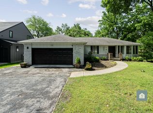 2221 W 71st St, Prairie Village, KS 66208