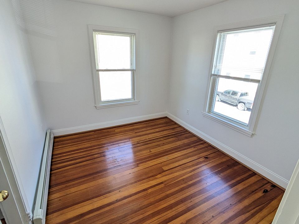 1st image of 6 Pearl St