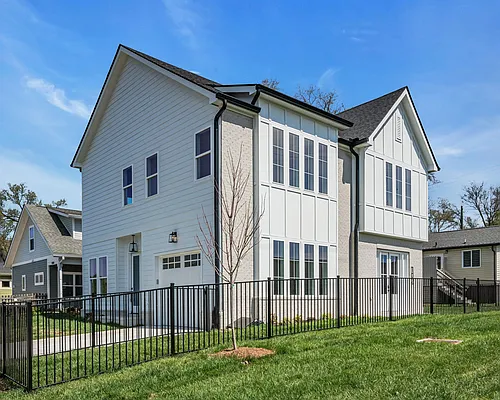 102 Twin St Photo 1
