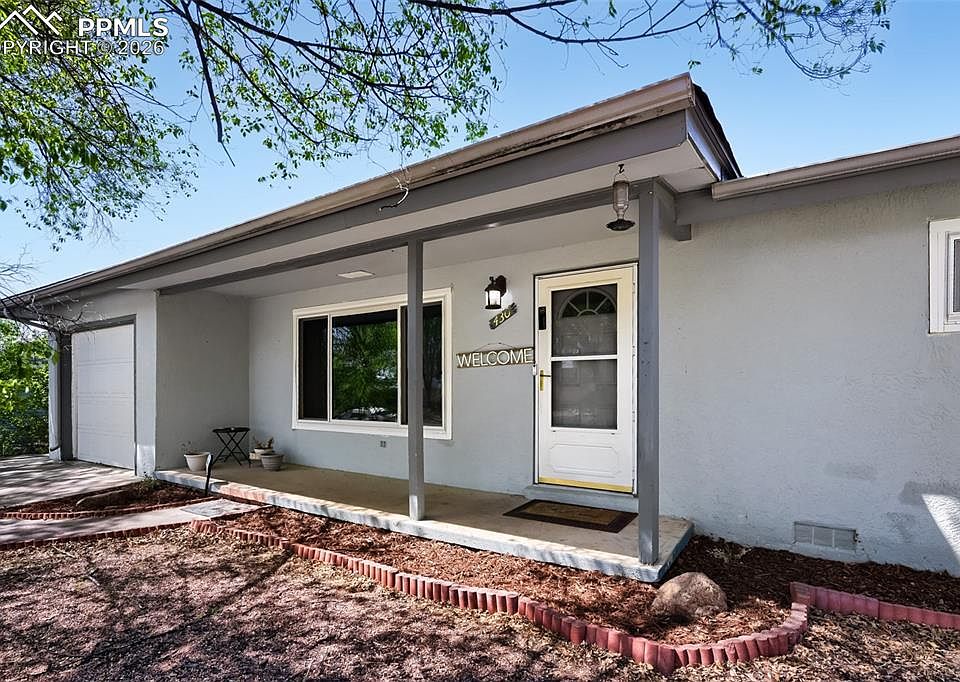1st image of 430 Hackberry Dr