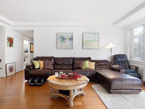 4th image of 40-22 College Point Blvd #8H