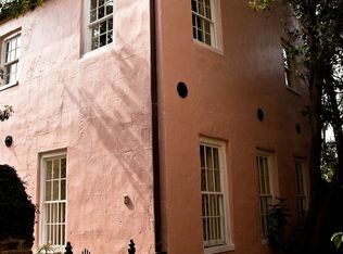 3 Philadelphia Aly, Charleston, SC 29401