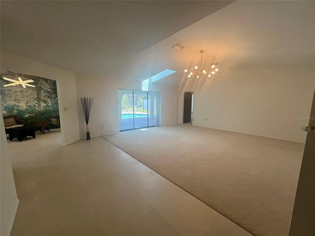 3 bed, 2.0 bath, 1863 sqft, $2,350 — Photo 3