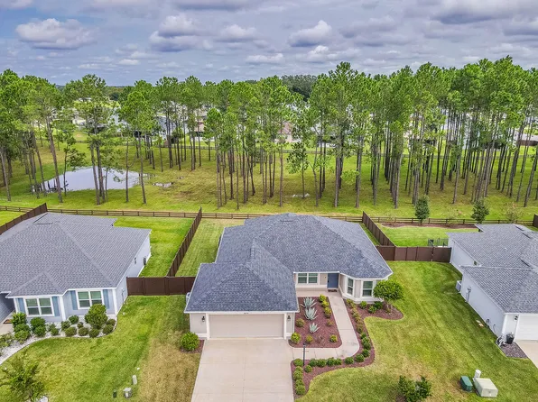 3274 Dzuro Dr, Oxford, FL 34484