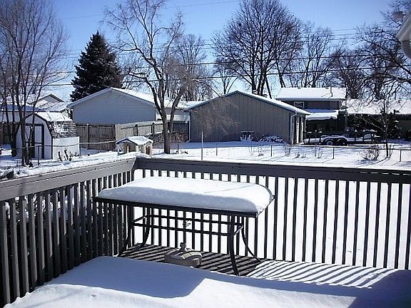4th image of 1101 Colonial Dr