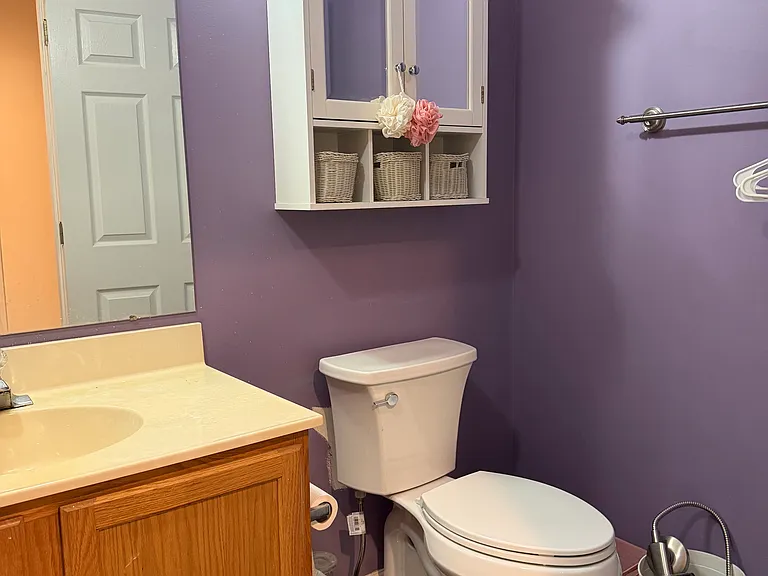 606 Harrington Ct — Photo 17