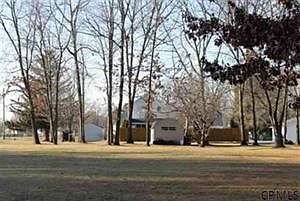 5th image of 2364 Burgoyne Ave