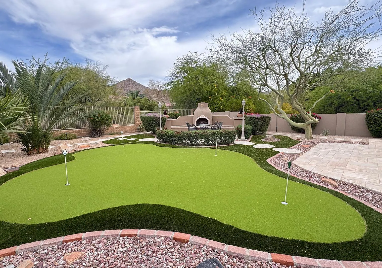 5 bed, 4.5 bath, 4055 sqft, $9,699 — Photo 3