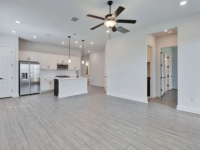 11609 Dillon Falls Dr — Photo 2