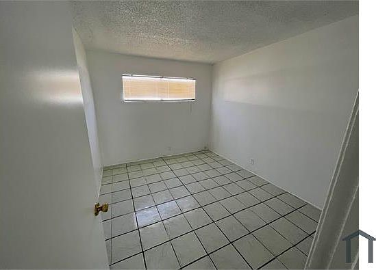 4th image of 4203 Silver Dollar Ave #14