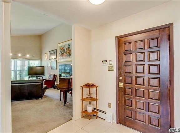 4th image of 4 Harford Dr