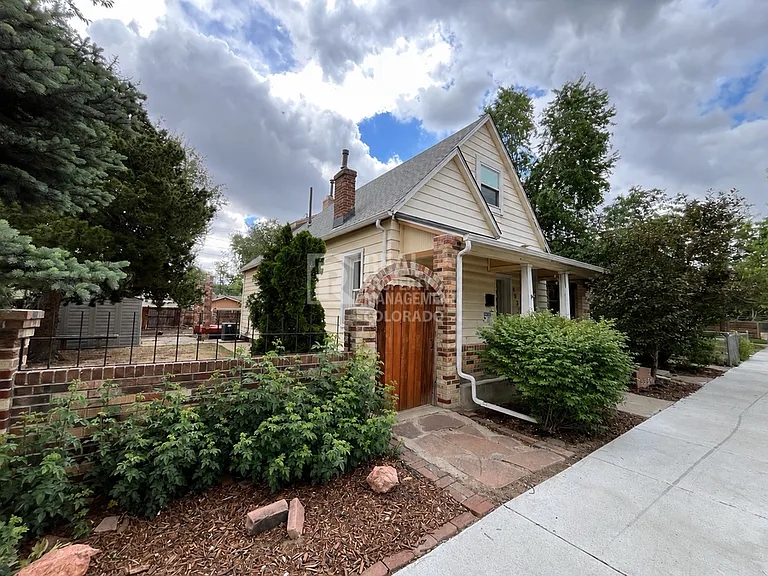 4032 Lipan St — Photo 2