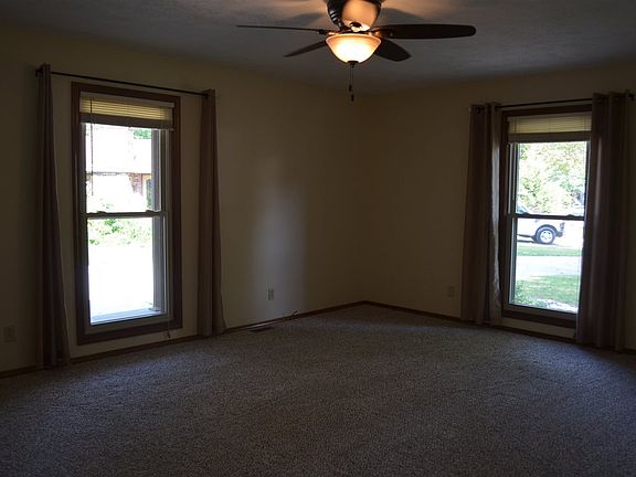 2nd image of 2819 Plum Ct