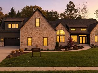 223 E Basalt Dr, Huntertown, IN 46845