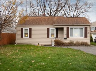 835 Quentin Rd, Eastlake, OH 44095